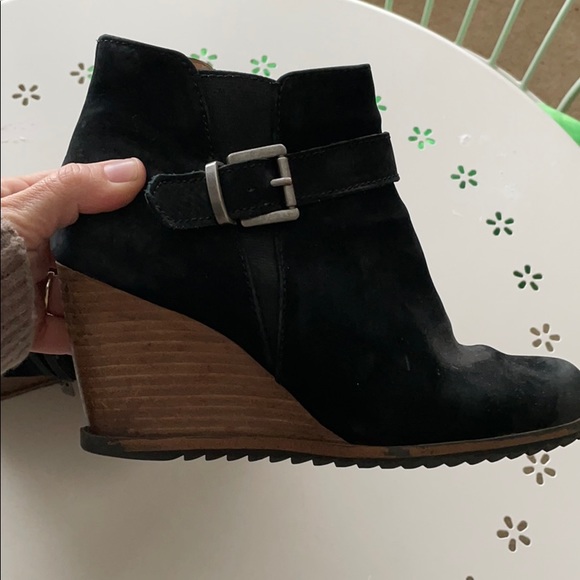 Caslon Booties - Picture 2 of 7